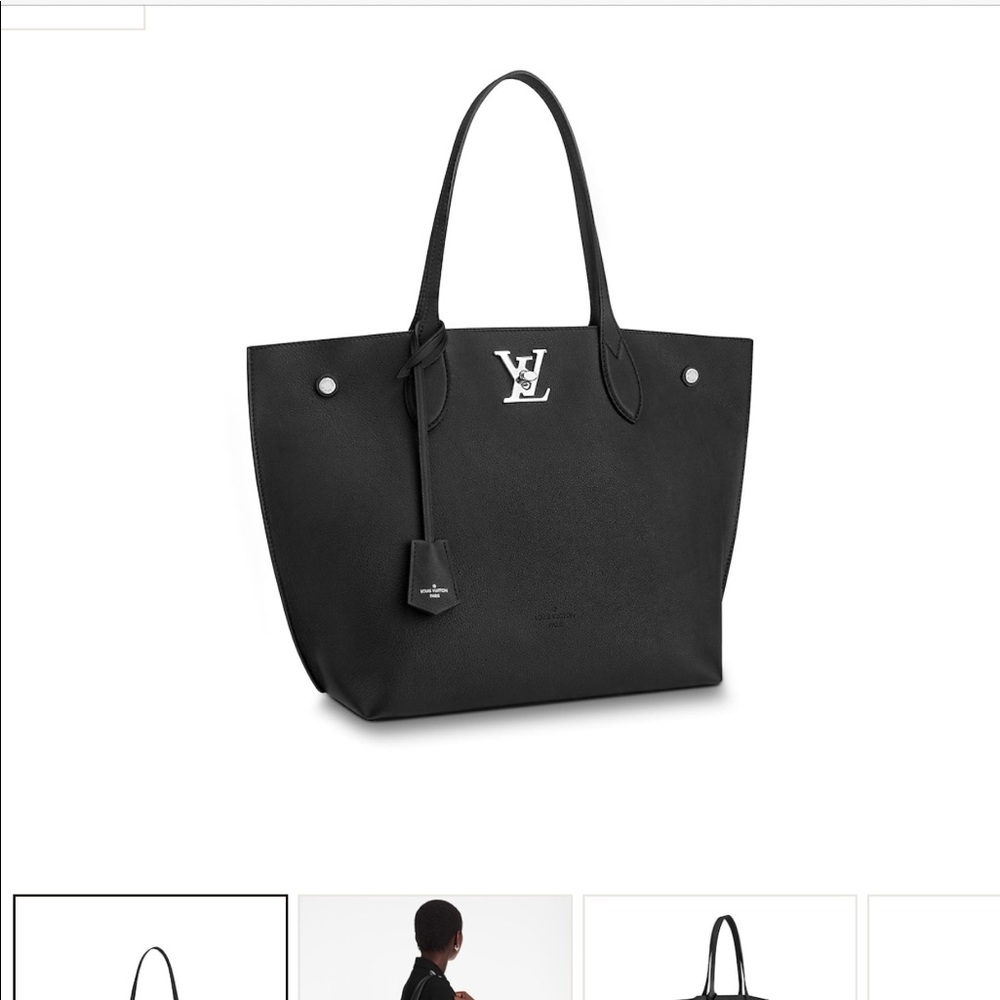 Louis Vuitton Lock Me Go Noir